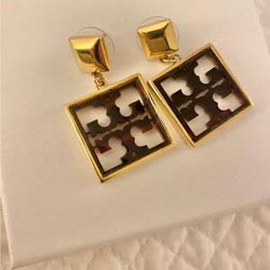 Tory Burch Gold & Tortoise Earrings